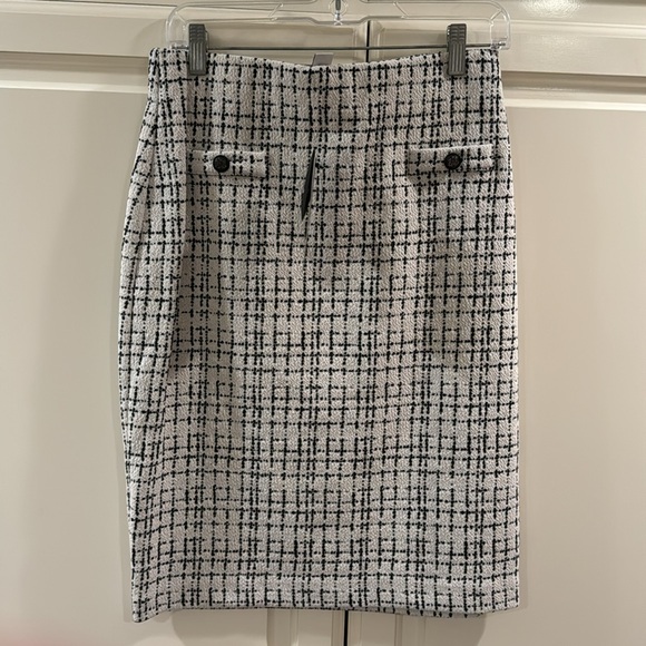 Joseph Ribkoff Skirt Size 10 - Picture 2 of 3